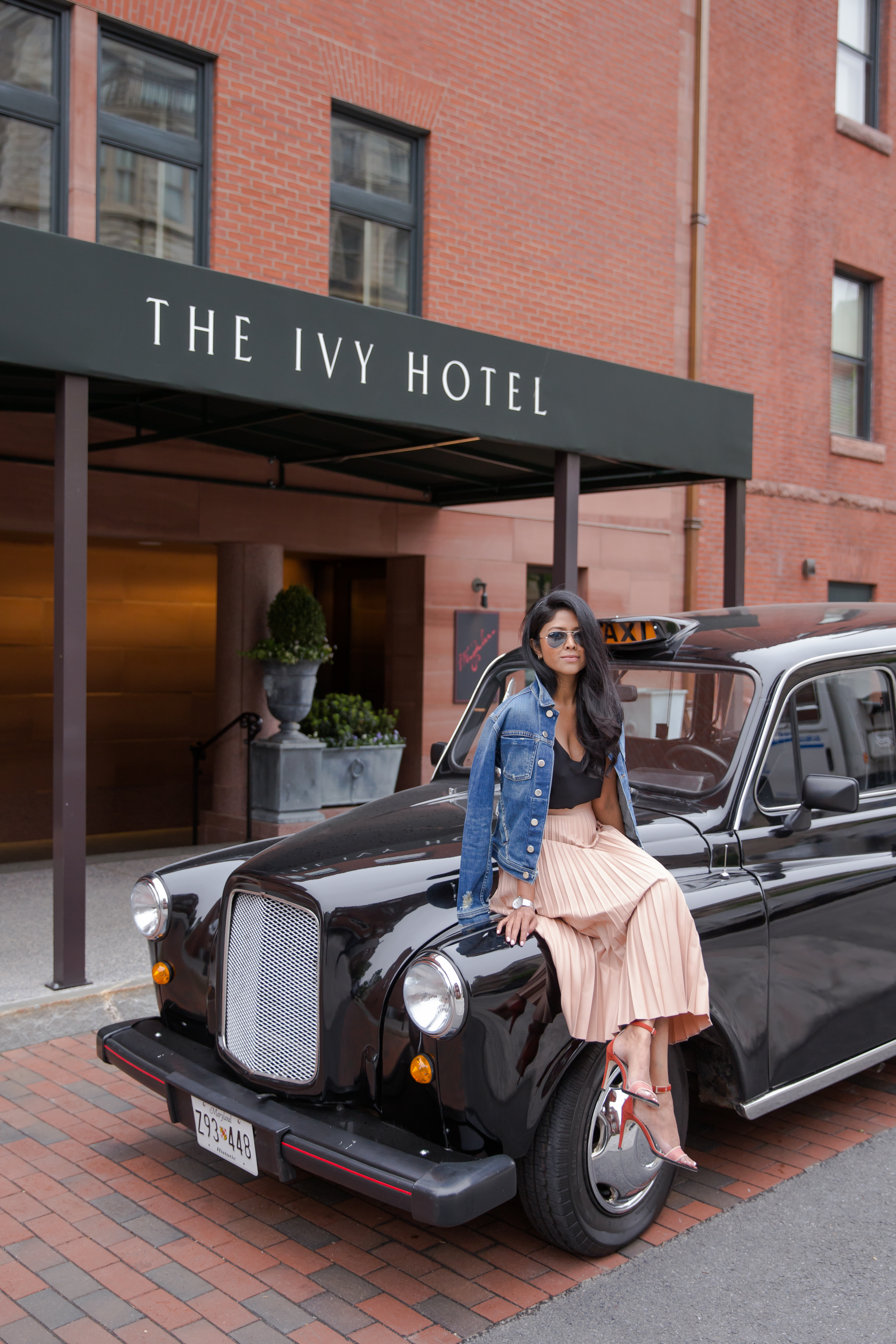 the Ivy - Taxi6-1